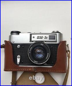 FED 5B SOVIET CAMERA Vintage 1977 year with flash Leica Copy Olympic