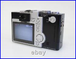 Leica Digilux 1 4MP Digital Camera with 7-21mm Summicron Lens
