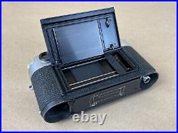 Leica M2 Rangefinder Camera Body #983396 WORKS GREAT