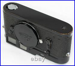 Leica M4 No. 1225151 (BLACK PAINT ORIGINAL with W seal) TOP CLEAN condition A/B