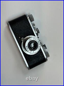 Leica standard model e rangefinder ser.no 32000 with lensleitz elmar f=5cm 13.5