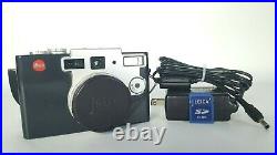 Vintage LEICA Digilux 1 4.0 MP Digital Camera Works Well Needs New Battery