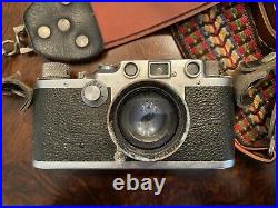 Vintage Leica DRP GmbH Ernst Leitz Wetzlar 35mm film camera And Extra